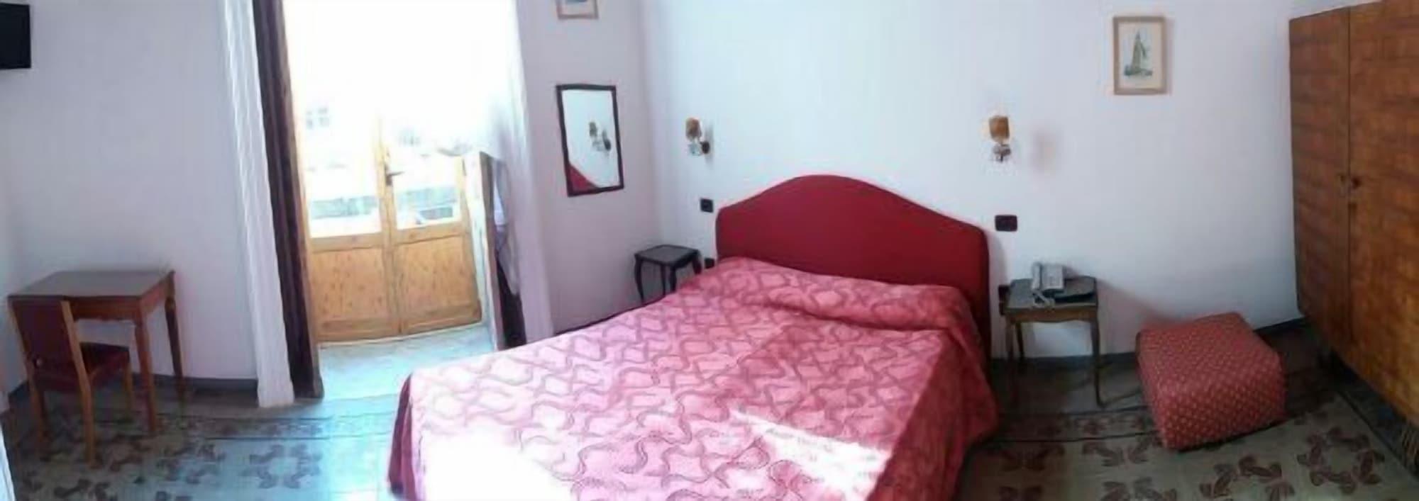 Hotel Palazzo Giaraca 3*