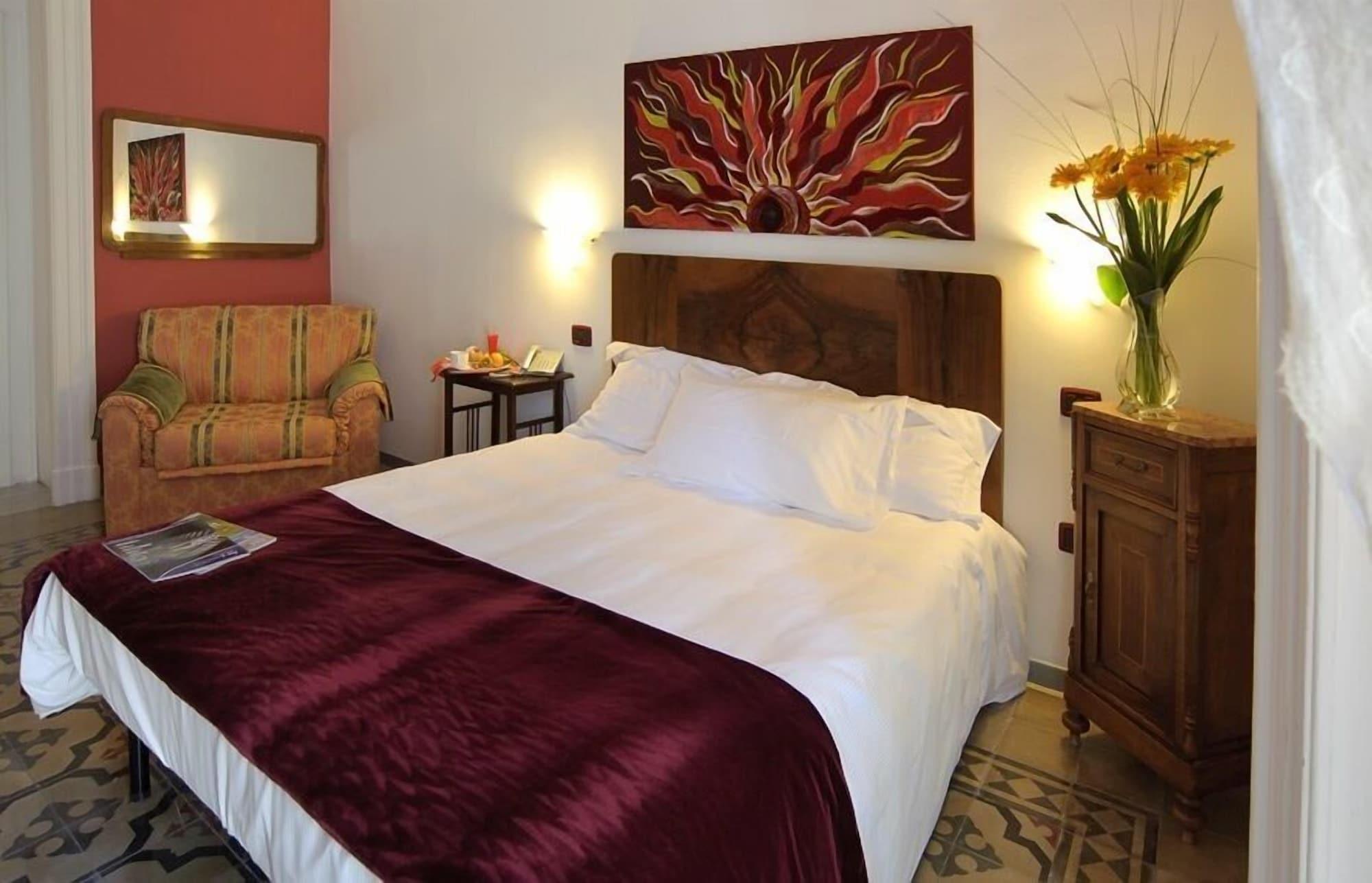 Palazzo Giaraca 3*