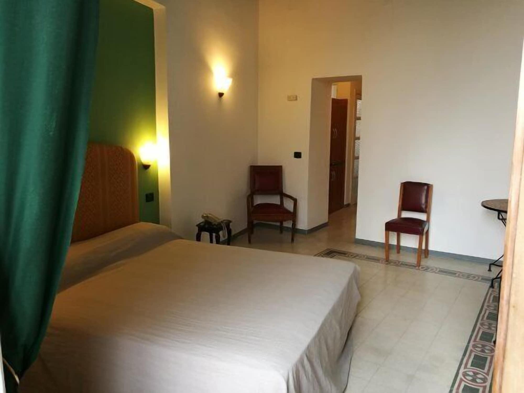 Hotel Palazzo Giaraca 3*