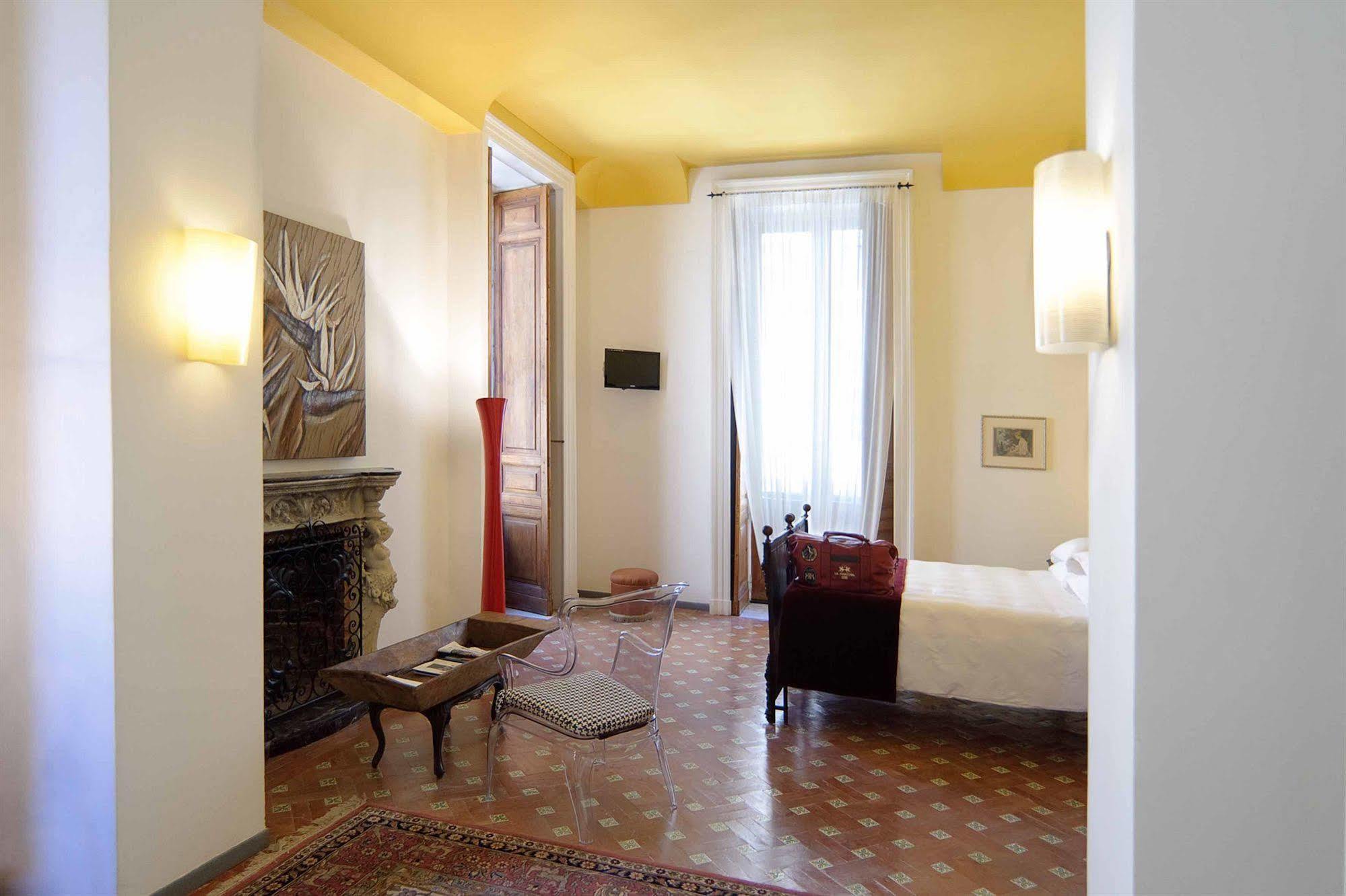 Hotel Palazzo Giaraca 3*