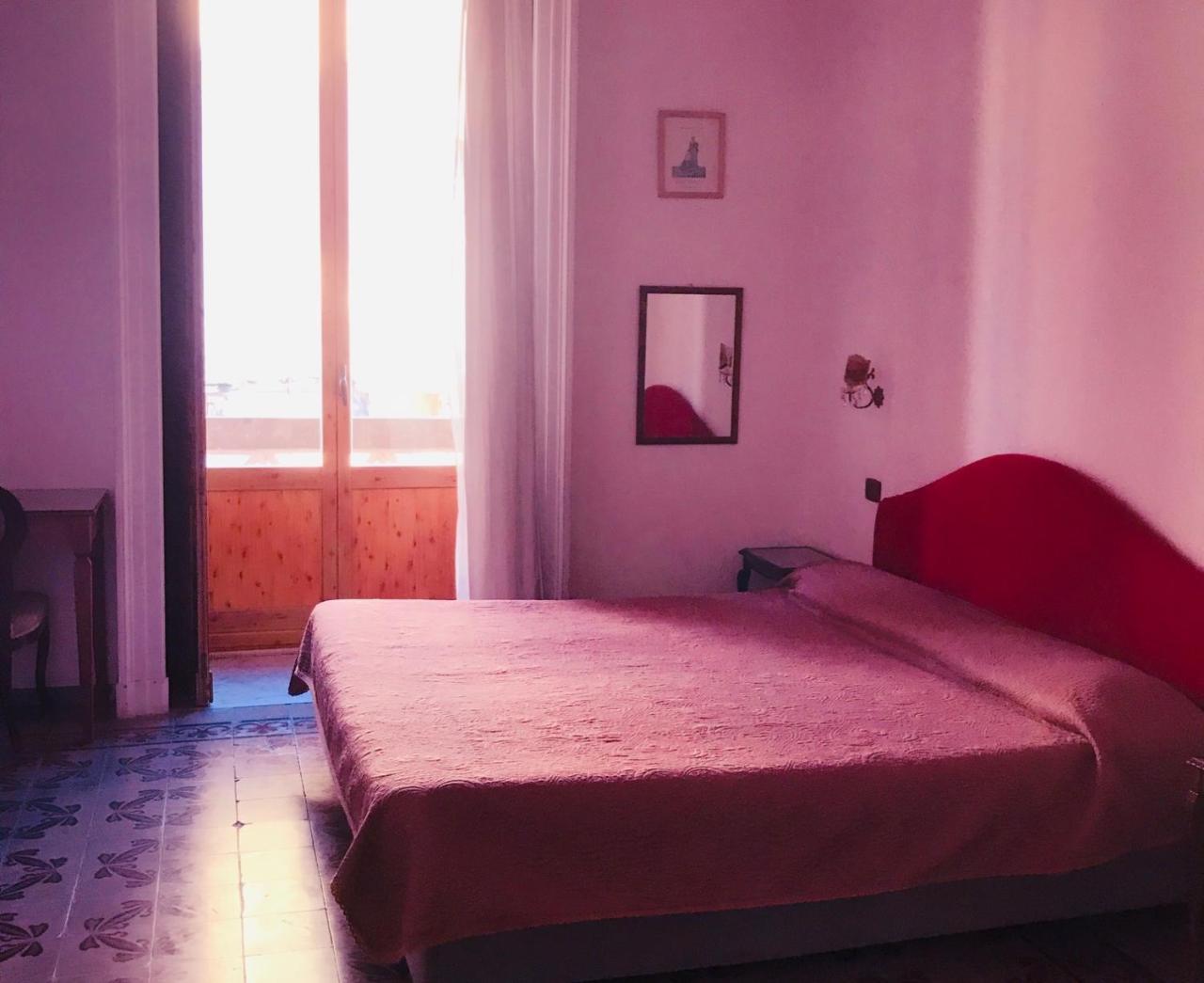 Palazzo Giaraca Hotel 3*
